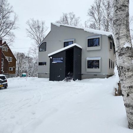 Hooting Owl Private Ski Chalet Нисеко Екстериор снимка