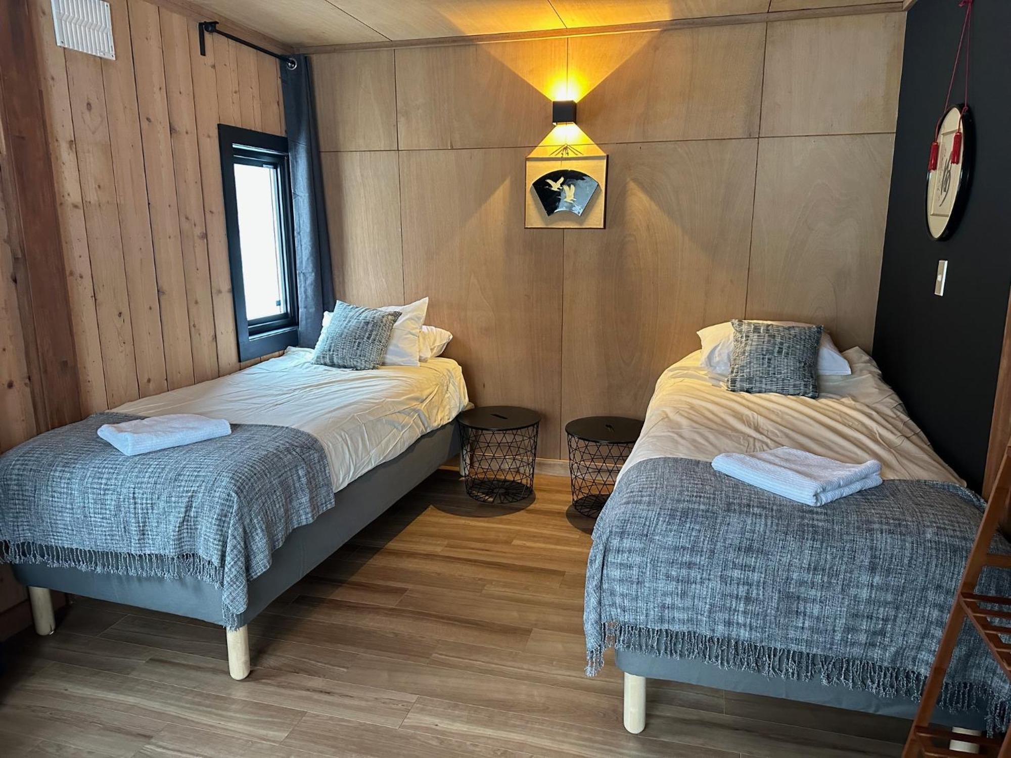 Hooting Owl Private Ski Chalet Нисеко Екстериор снимка